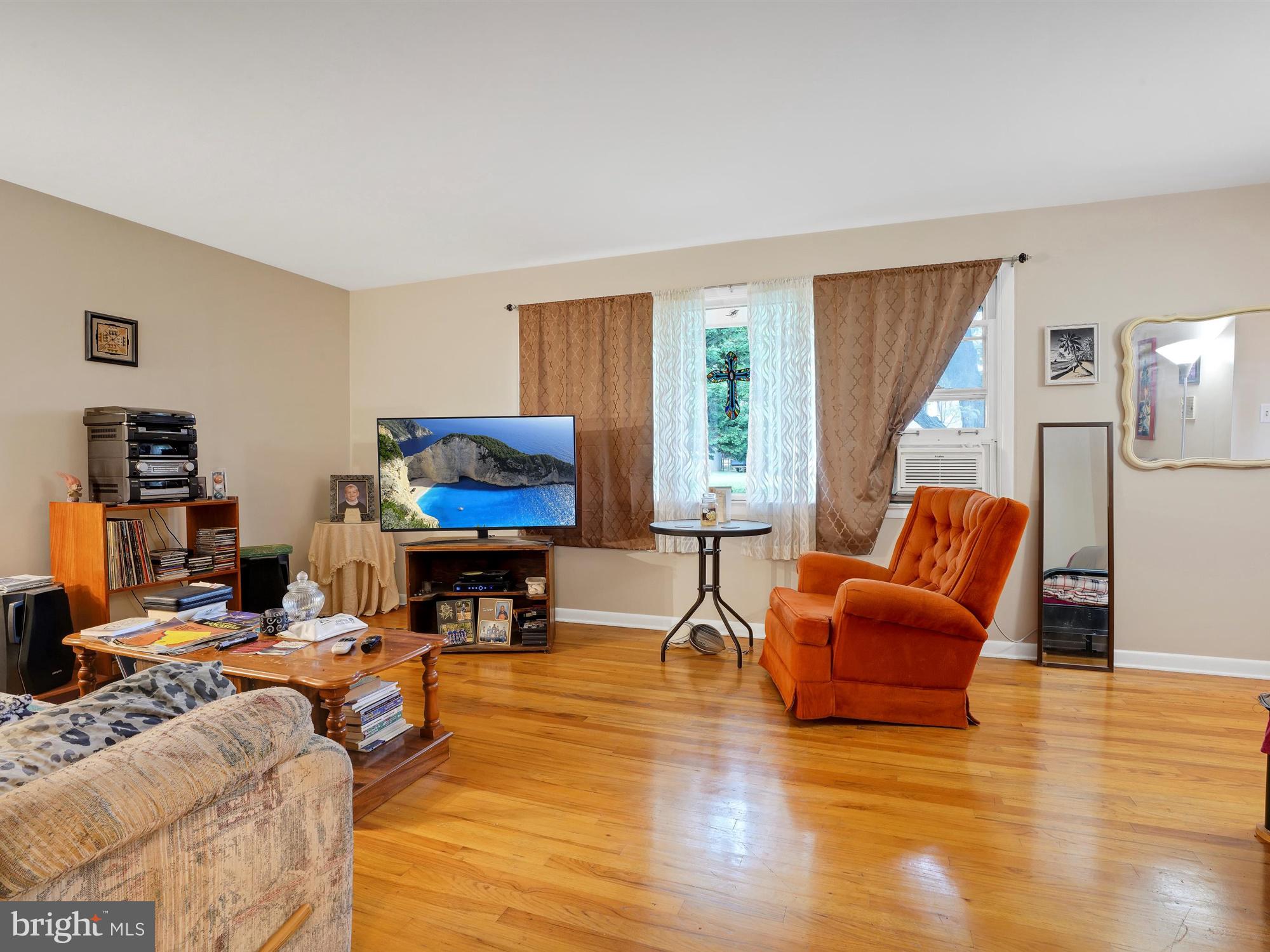 290 North Penryn Road Manheim, PA 17545 - Photo 7 of 26 V2