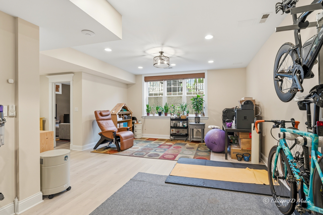 306 17th Street Wilmette, IL 60091 - Photo 38 of 48 a view of a room with gym equipment