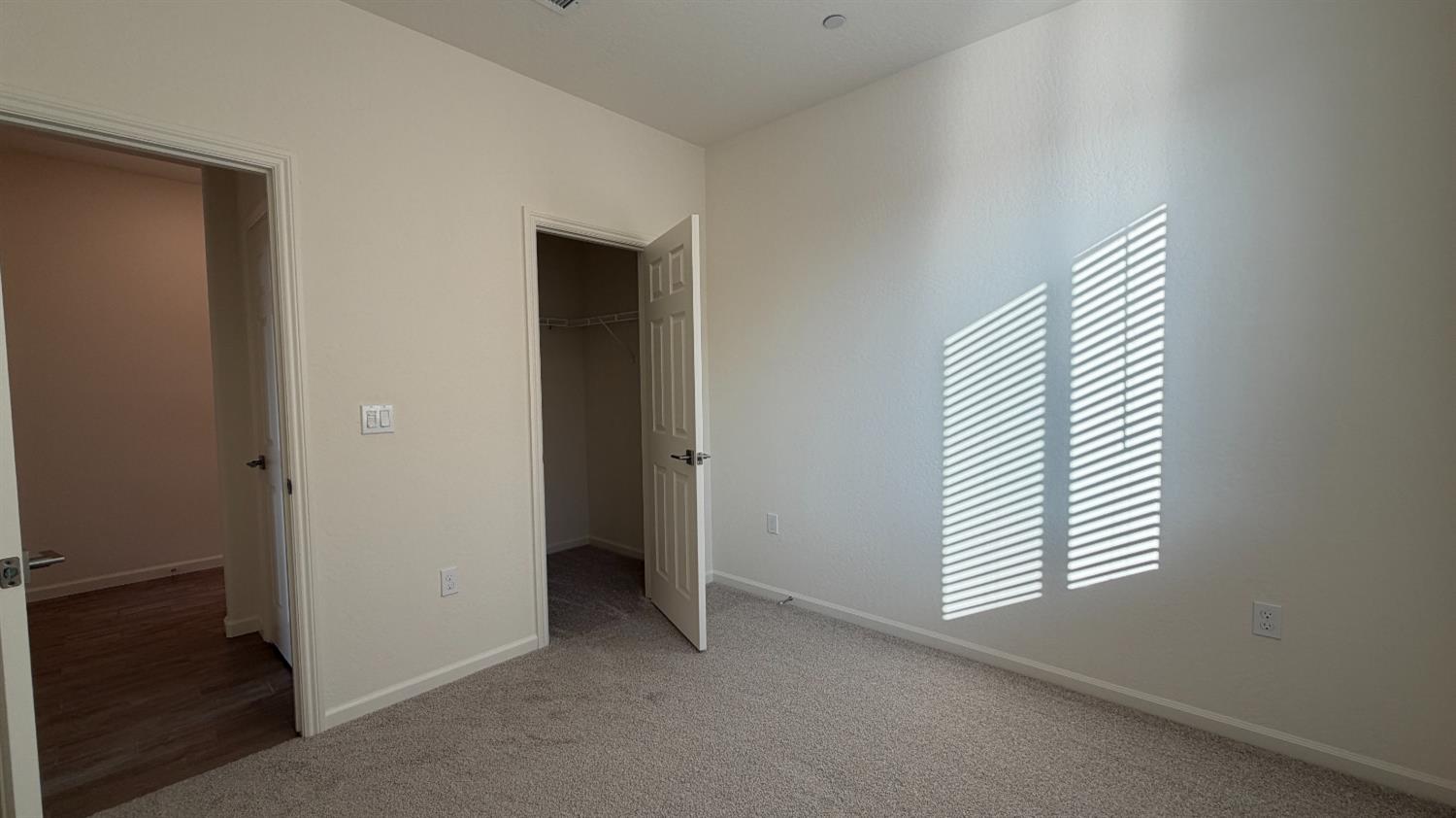 2153 North Renn Avenue Clovis, CA 93619 - Photo 14 of 32