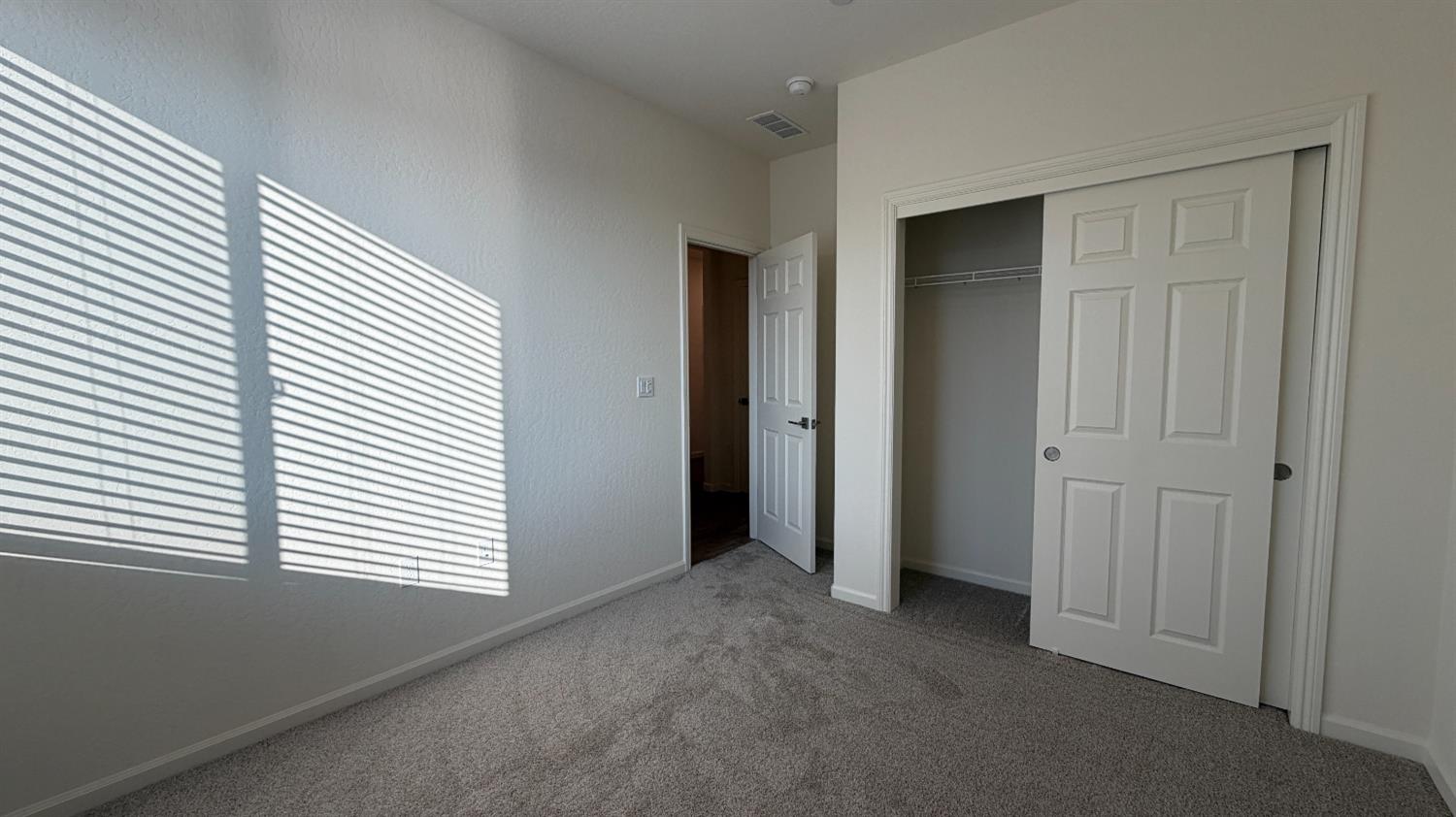2153 North Renn Avenue Clovis, CA 93619 - Photo 18 of 32