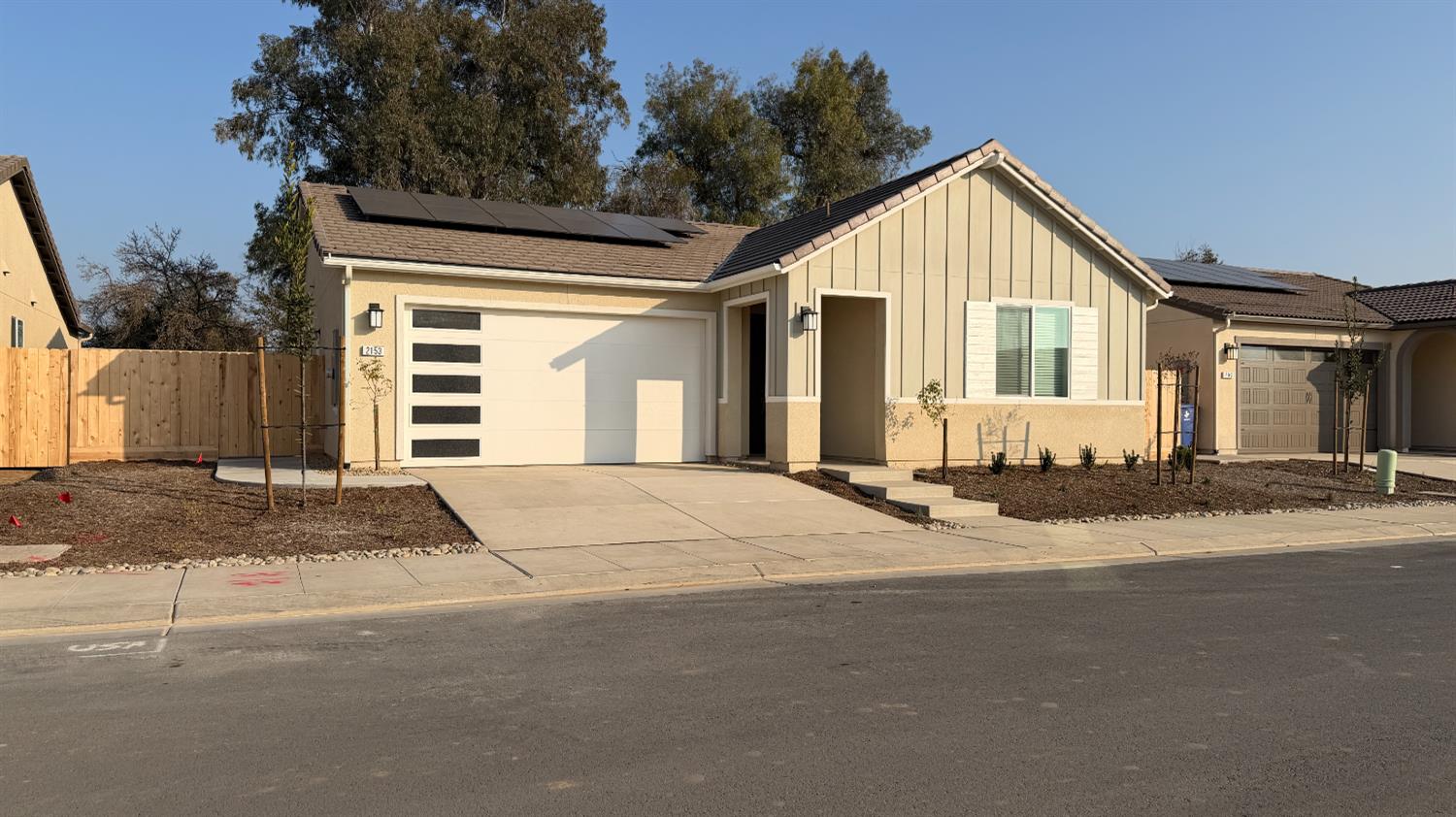 2153 North Renn Avenue Clovis, CA 93619 - Photo 2 of 32