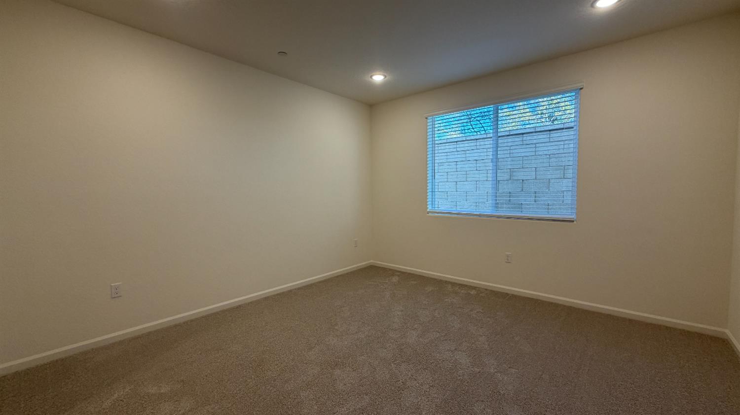 2153 North Renn Avenue Clovis, CA 93619 - Photo 22 of 32