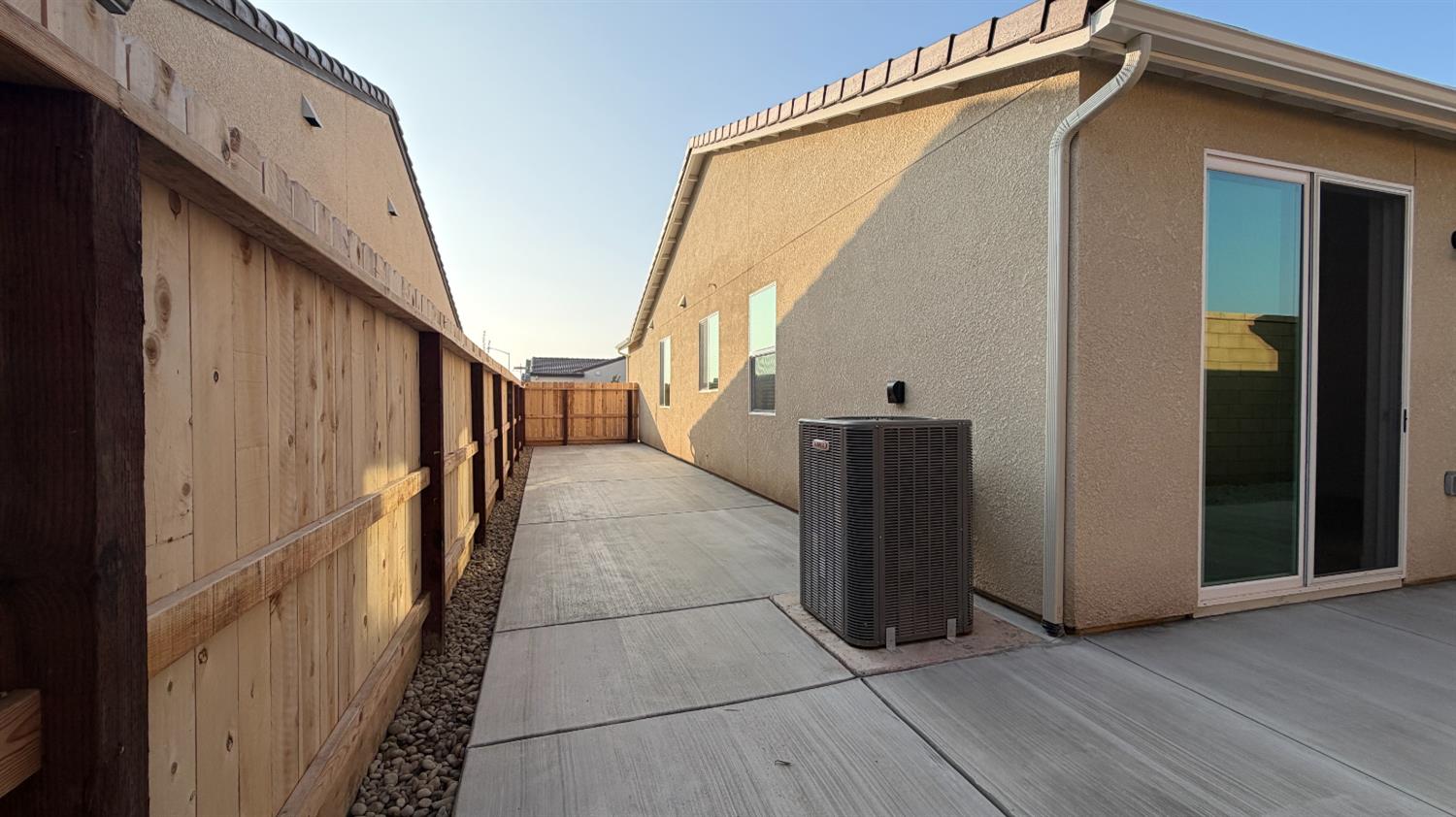 2153 North Renn Avenue Clovis, CA 93619 - Photo 30 of 32