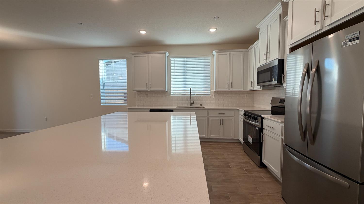 2153 North Renn Avenue Clovis, CA 93619 - Photo 10 of 32