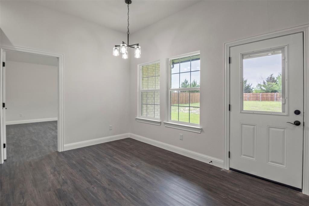 905 West Cardinal Street Ector, TX 75439 - Photo 10 of 30