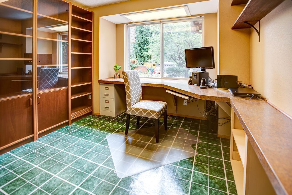 415 201st Street Southeast Bothell, WA 98012 - Photo 14 of 40