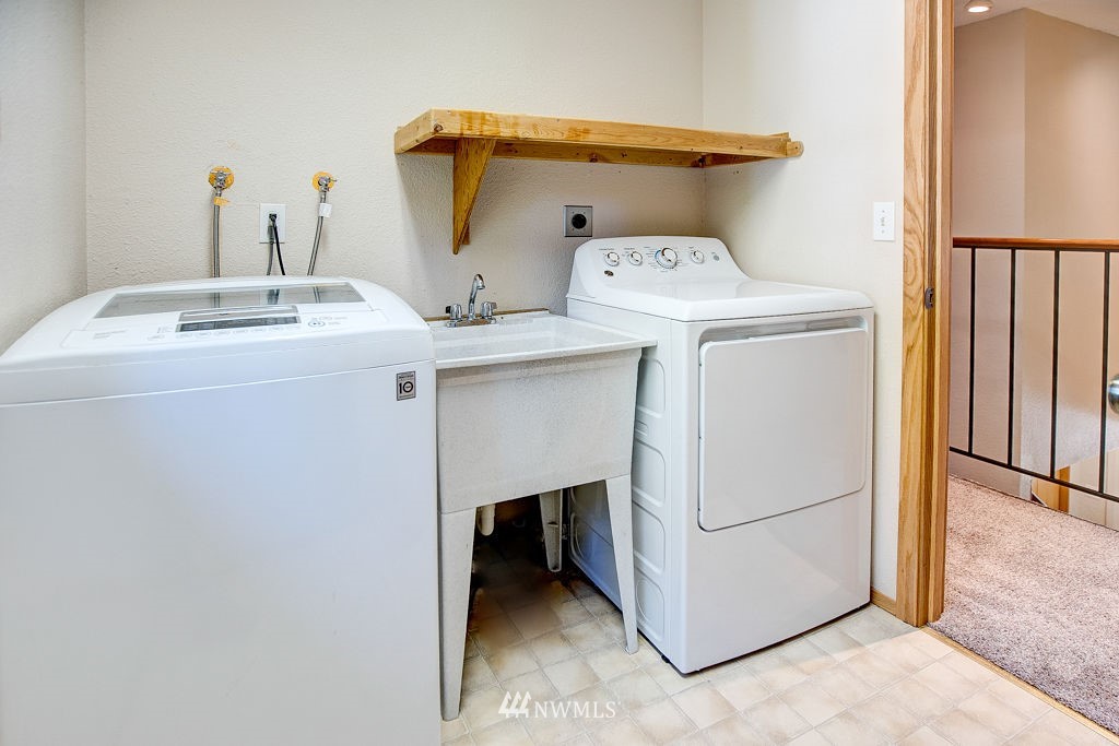 415 201st Street Southeast Bothell, WA 98012 - Photo 29 of 40
