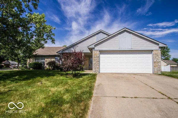 $1,699 | 3281 Cherry Lake Lane, Indianapolis, IN 46235
