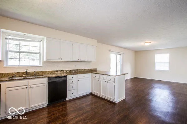 $1,699 | 3281 Cherry Lake Lane, Indianapolis, IN 46235