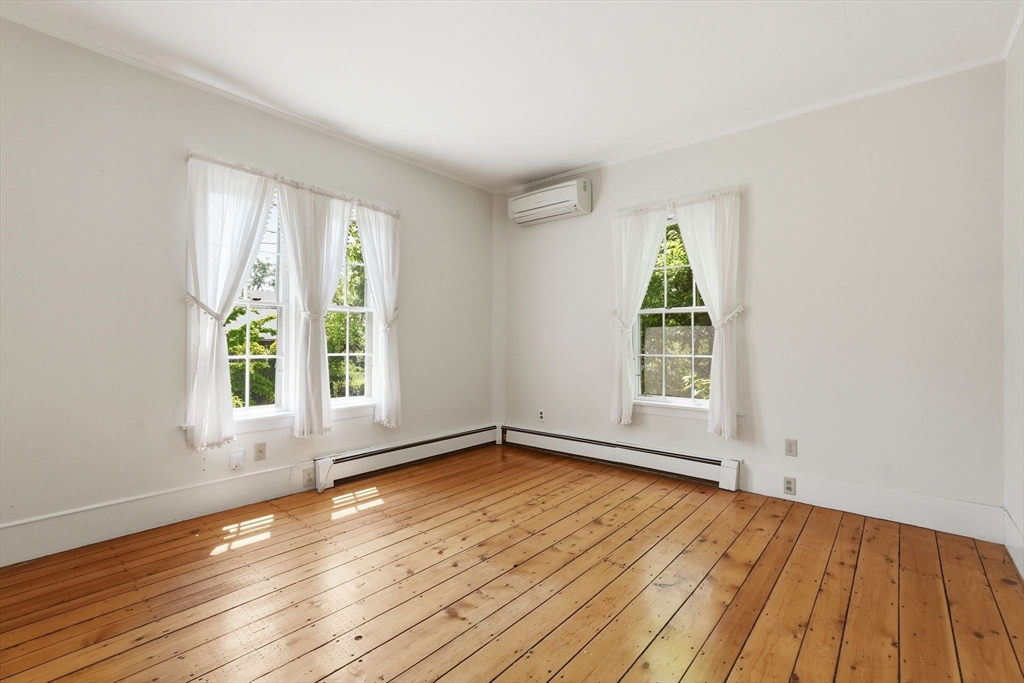 38 Round Hill Road Northampton, MA 01060 - Photo 23 of 42