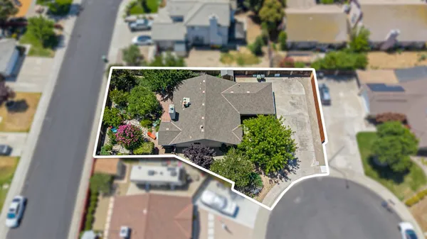 $594,900 | 1138 Kathy Court, Ripon, CA 95366