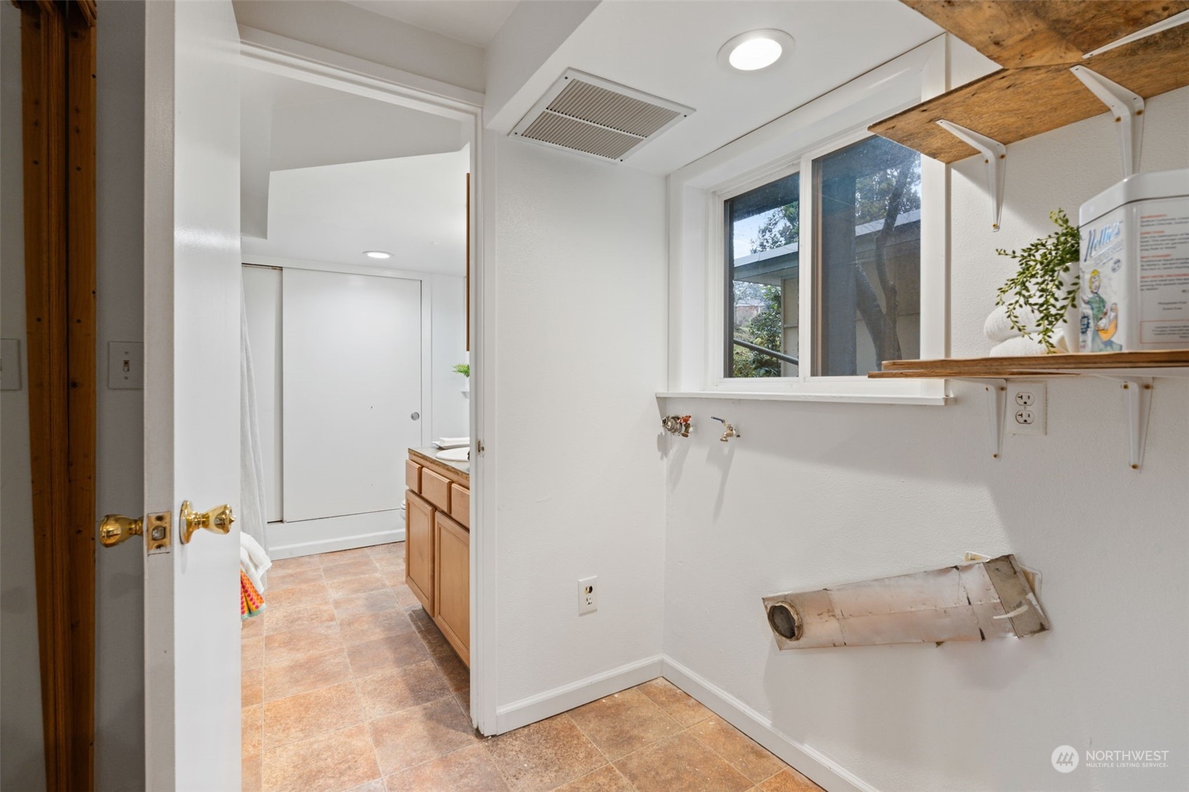913 Powell Street Steilacoom, WA 98388 - Photo 28 of 40