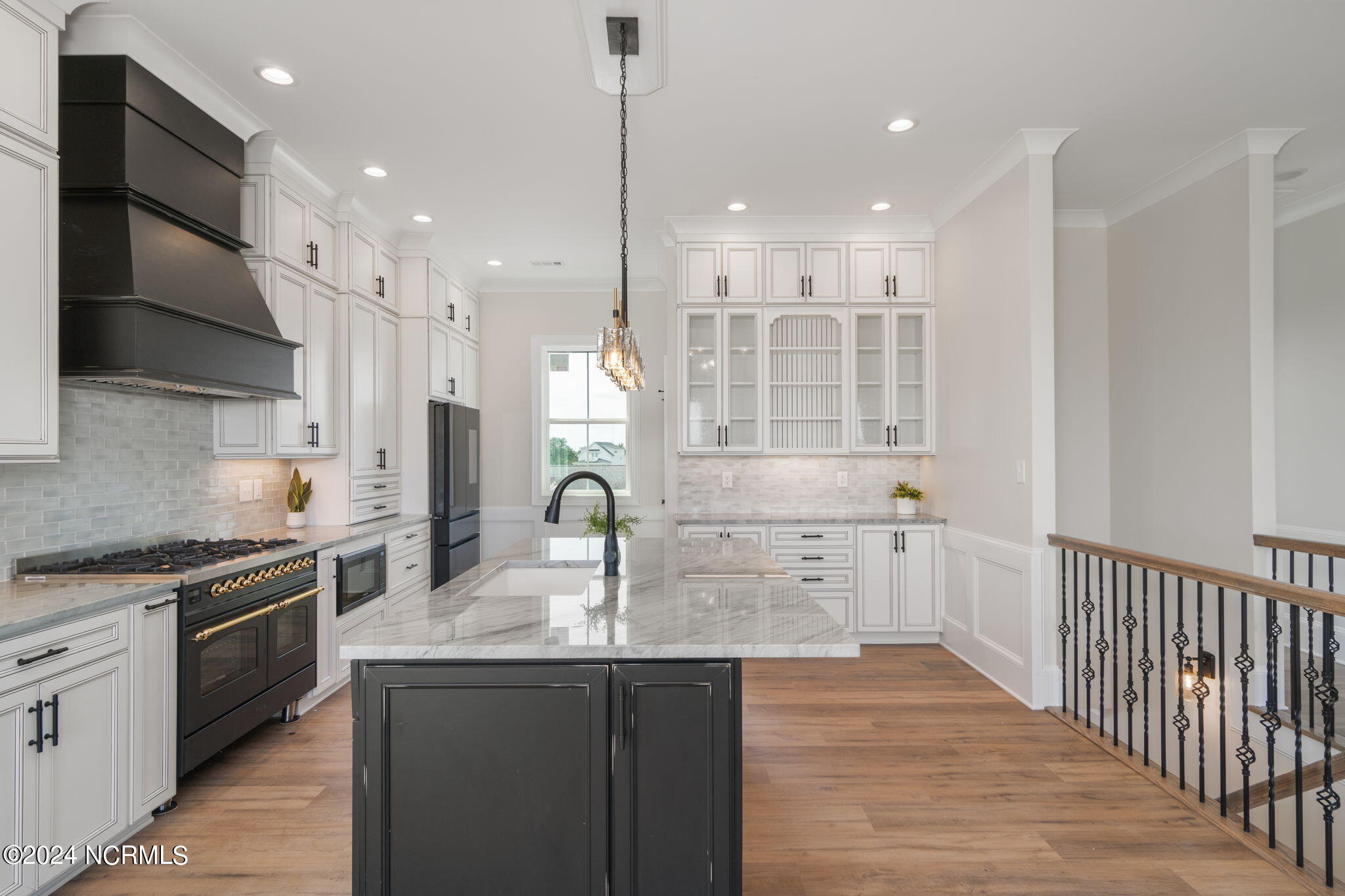 1500 Olde Farm Road Morehead City, NC 28557 - Photo 14 of 47 Designer kitchen w/ island