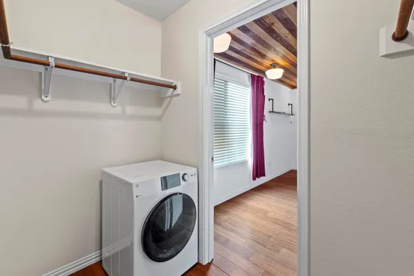 $184,000 | 2450 Ashdale Drive, Unit D106, Austin, TX 78757