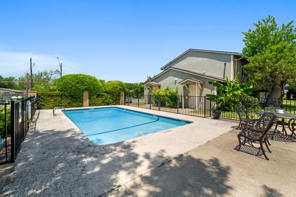 $184,000 | 2450 Ashdale Drive, Unit D106, Austin, TX 78757