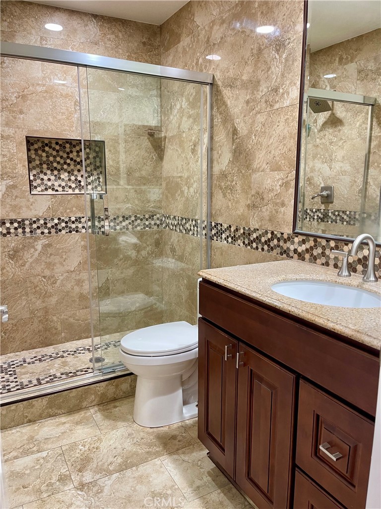 6 Amistad Irvine, CA 92620 - Photo 15 of 24