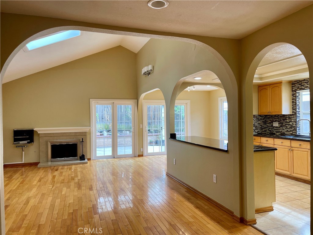 6 Amistad Irvine, CA 92620 - Photo 2 of 24