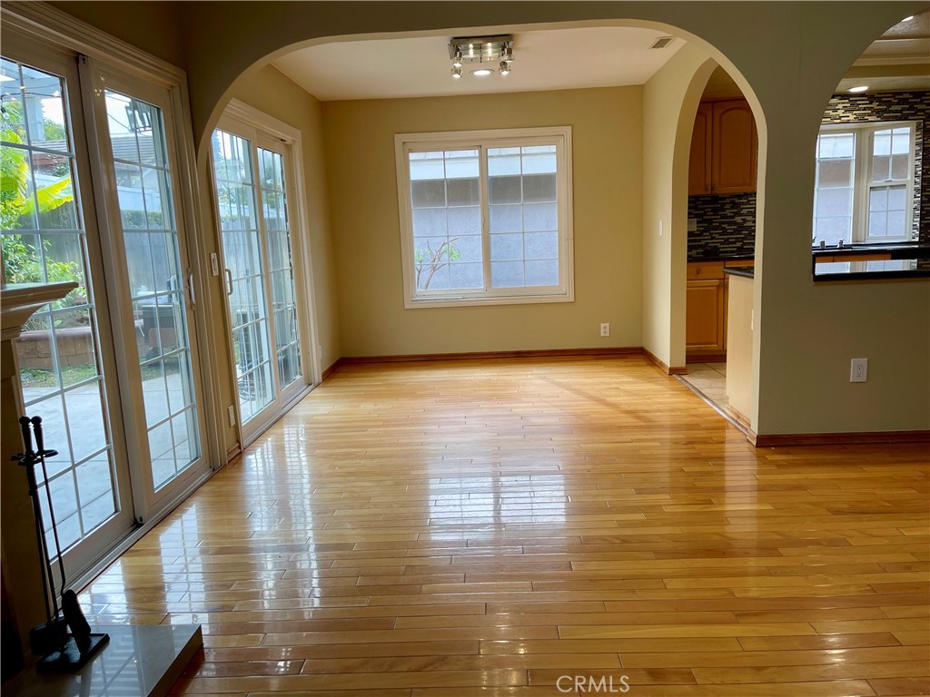 6 Amistad Irvine, CA 92620 - Photo 4 of 24