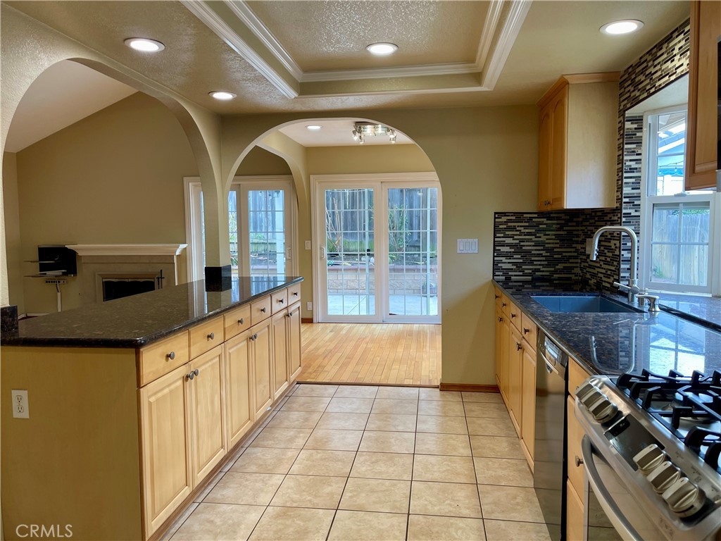 6 Amistad Irvine, CA 92620 - Photo 6 of 24