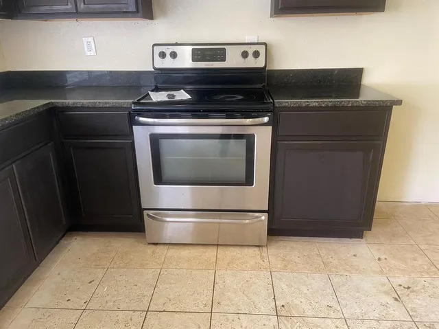 $2,500 | 1711 West Spring Creek Parkway, Plano, TX 75023