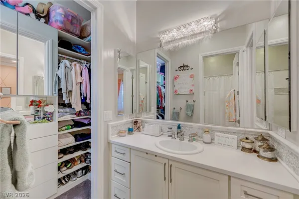 $9,200 | 81 Navarra Canyon Court, Las Vegas, NV 89138