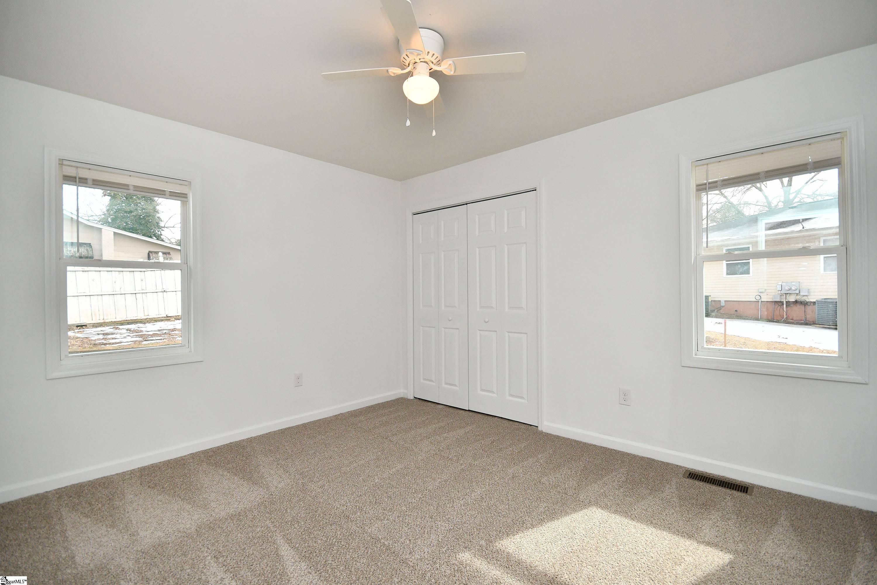 613-615 West 4th Avenue Easley, SC 29640 - Photo 13 of 37