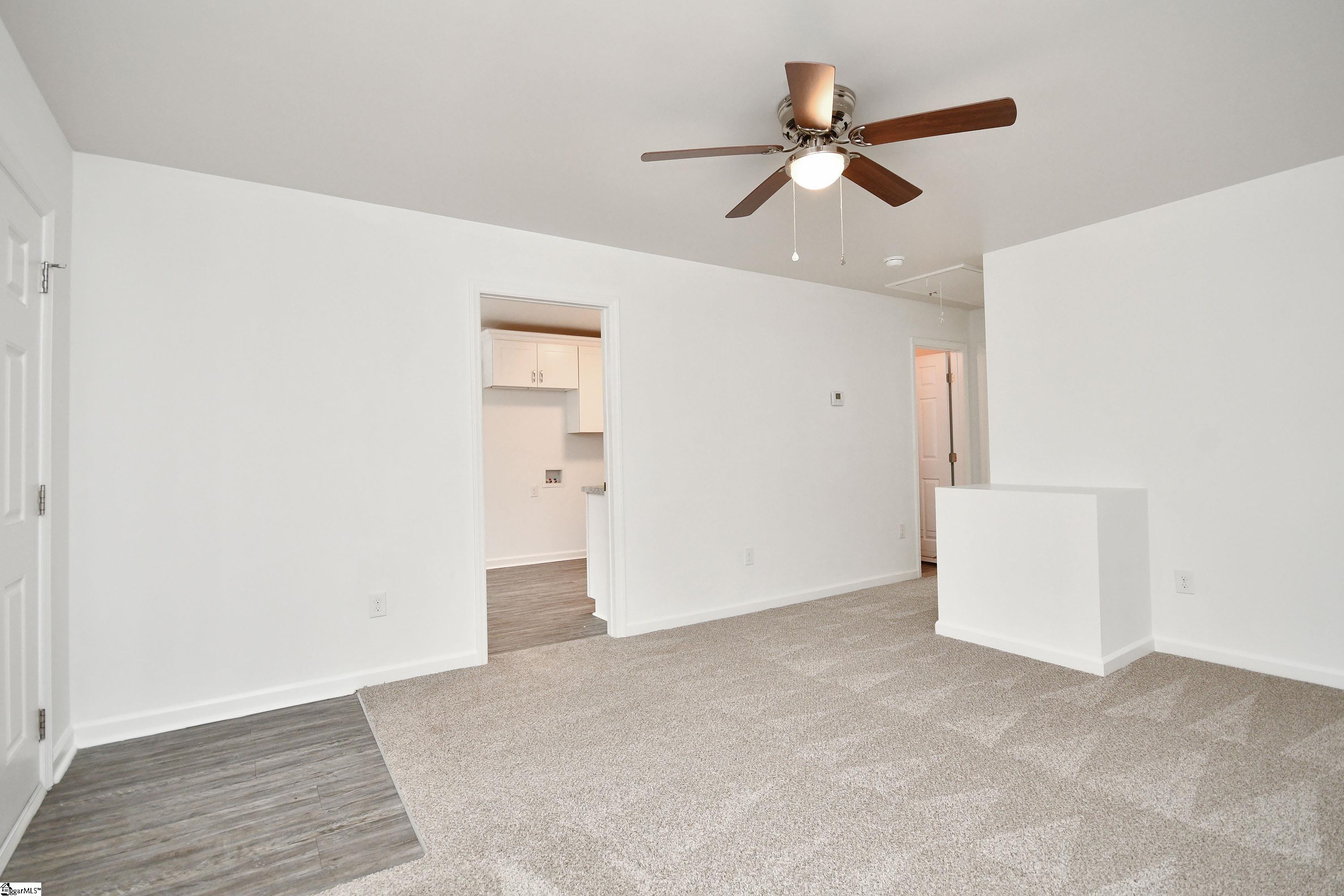 613-615 West 4th Avenue Easley, SC 29640 - Photo 18 of 37