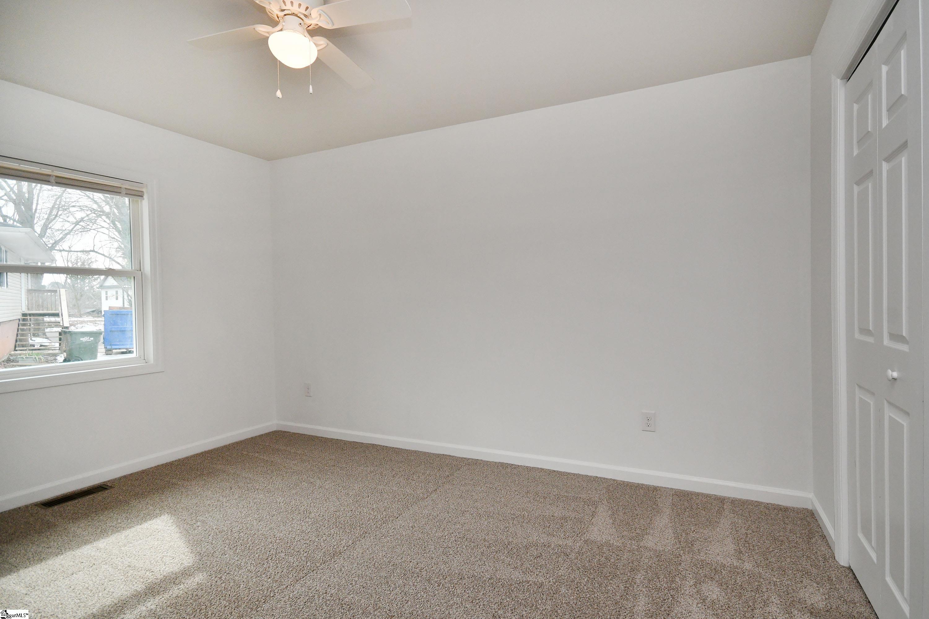 613-615 West 4th Avenue Easley, SC 29640 - Photo 21 of 37