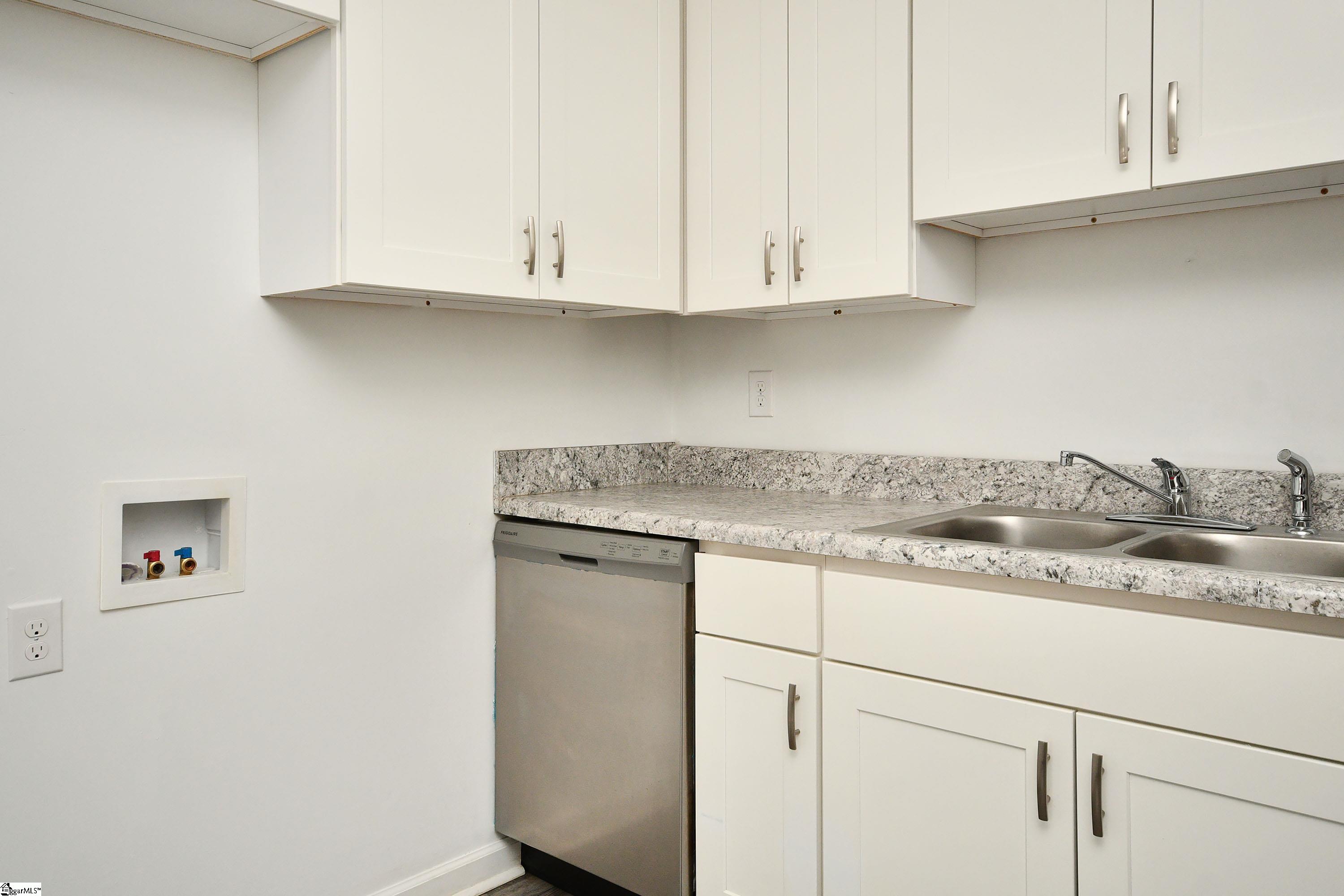 613-615 West 4th Avenue Easley, SC 29640 - Photo 24 of 37