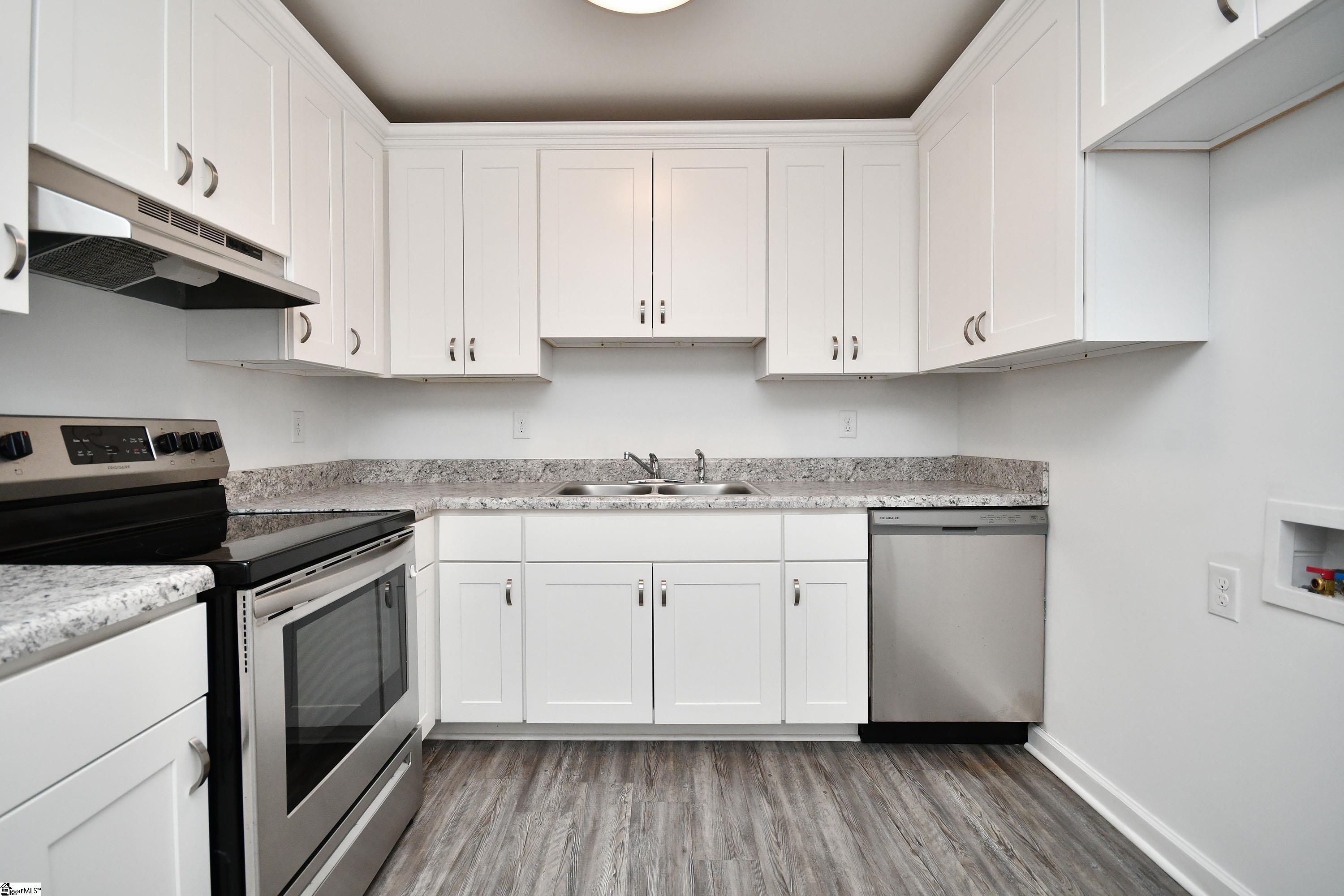 613-615 West 4th Avenue Easley, SC 29640 - Photo 25 of 37