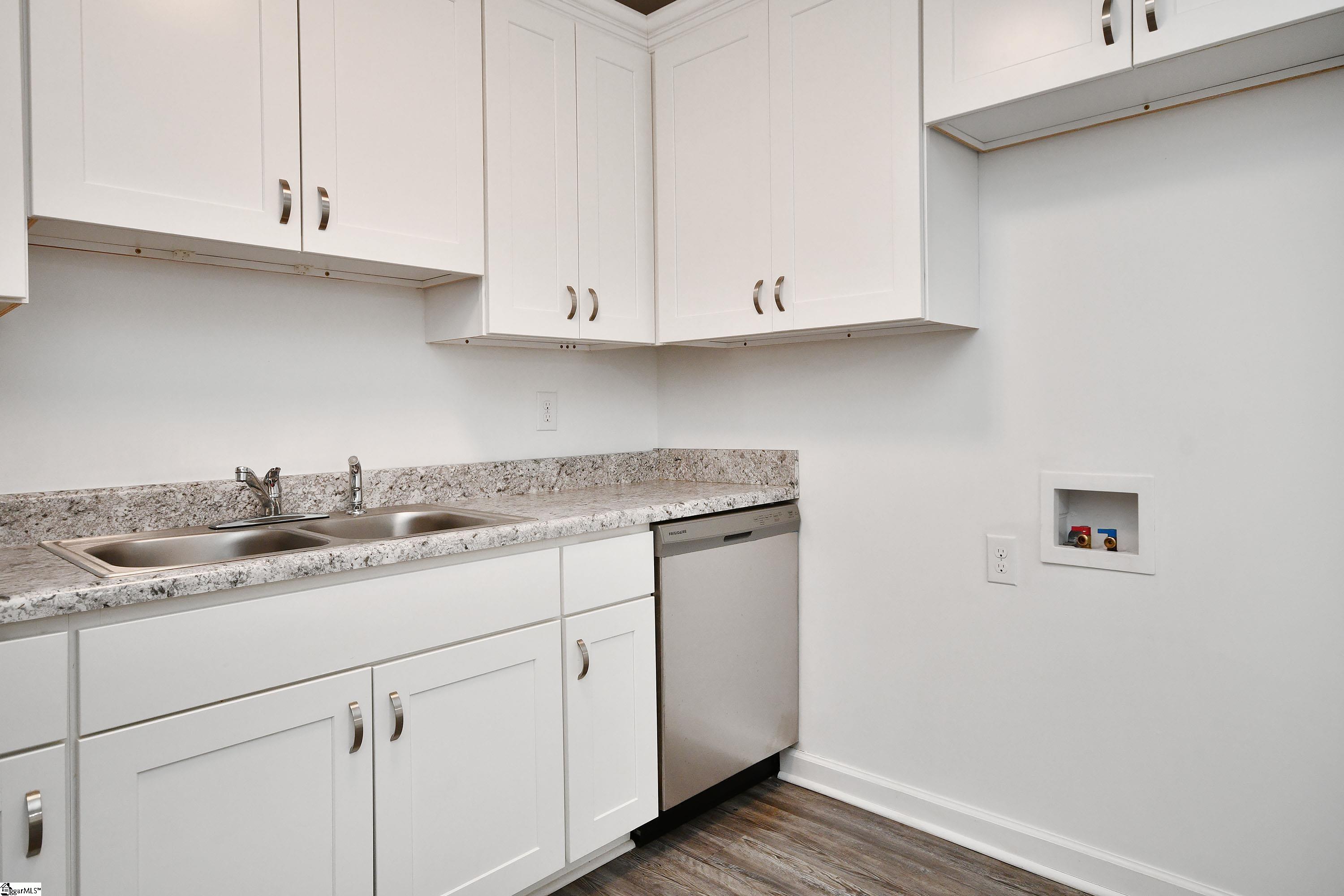 613-615 West 4th Avenue Easley, SC 29640 - Photo 26 of 37