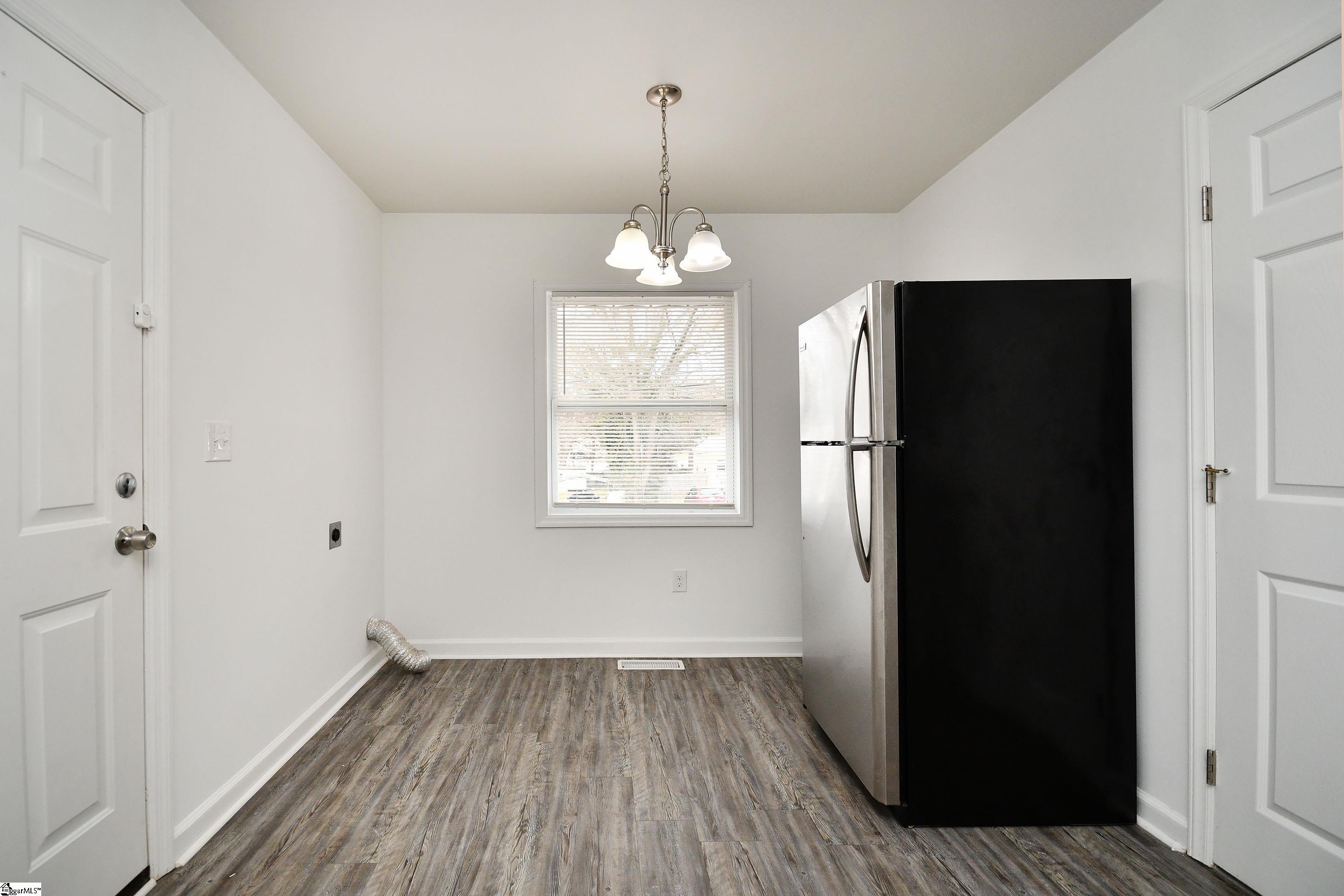 613-615 West 4th Avenue Easley, SC 29640 - Photo 27 of 37