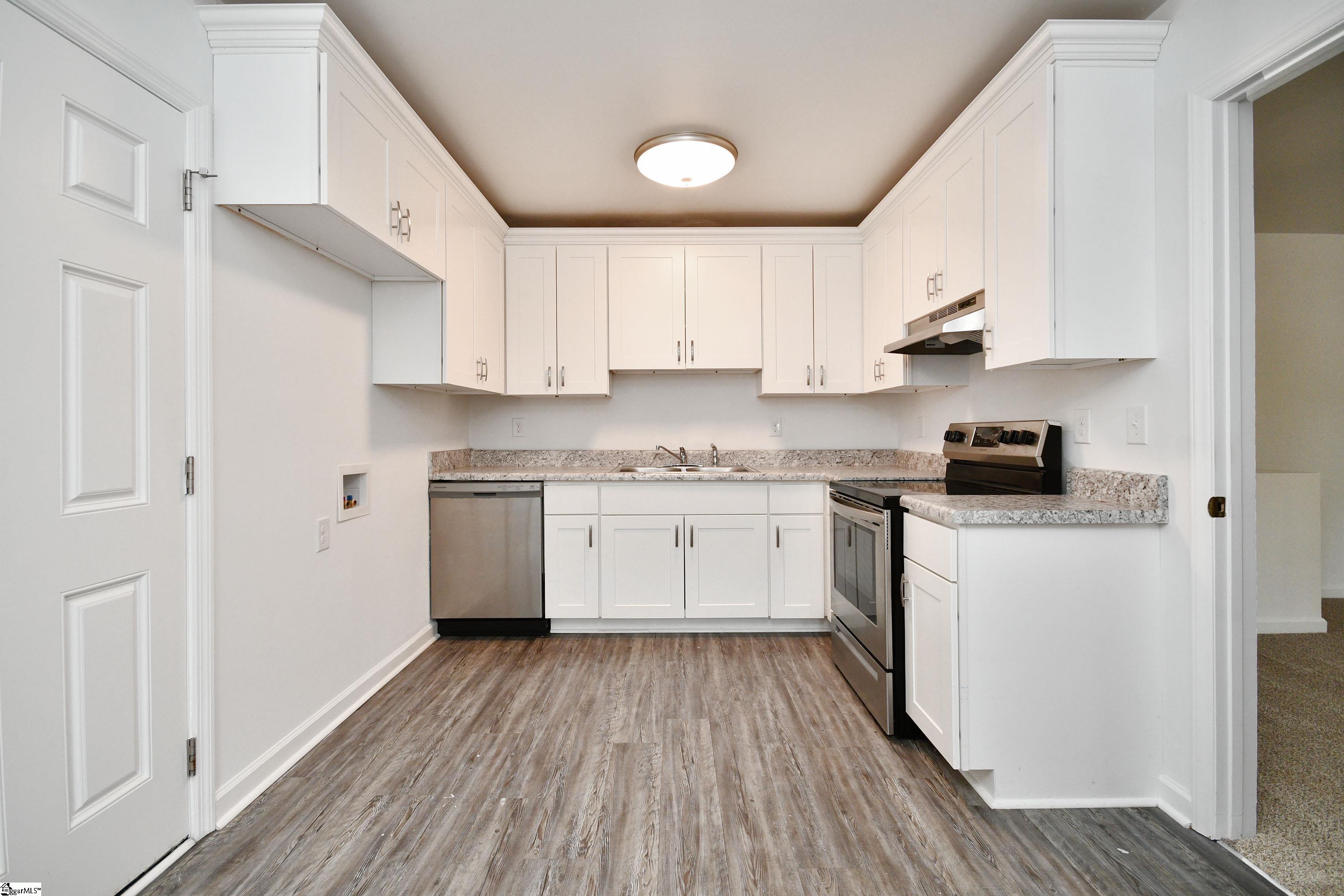 613-615 West 4th Avenue Easley, SC 29640 - Photo 7 of 37