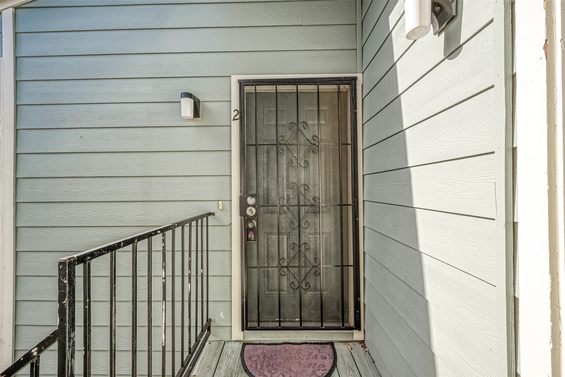 3758 Tanglewilde Street, Unit 2 Houston, TX 77063 - Photo 3 of 23 a view of a balcony