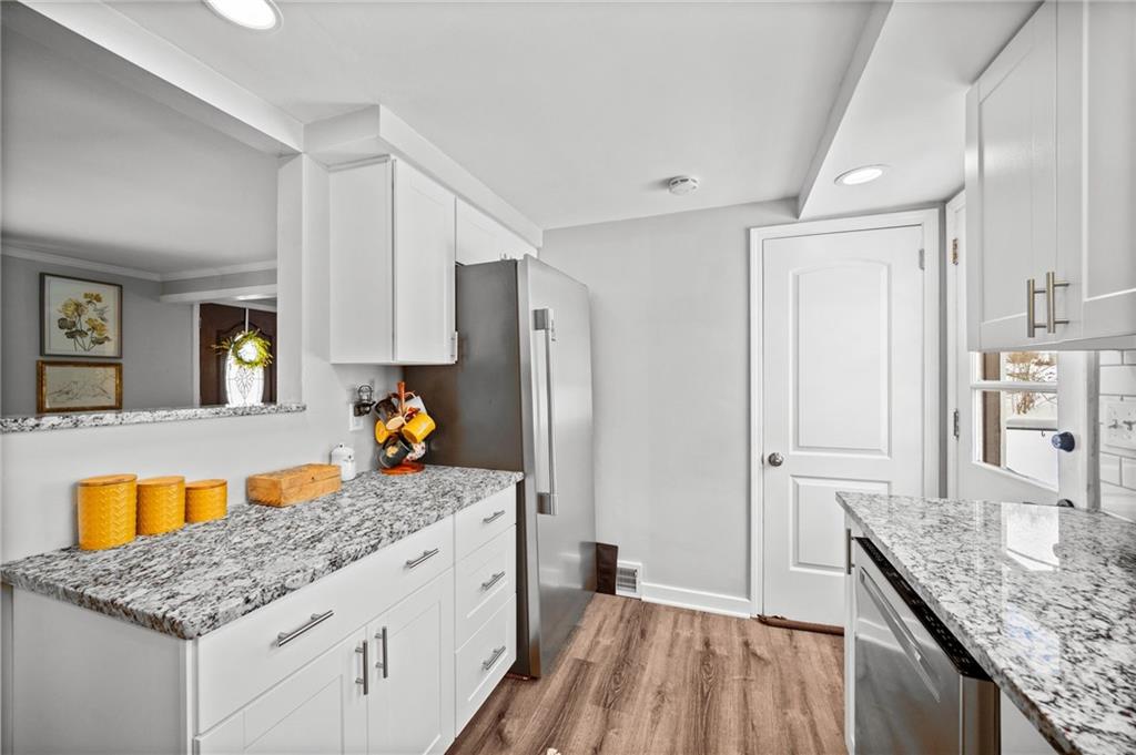 200 Wayne Street Baden, PA 15005 - Photo 13 of 25