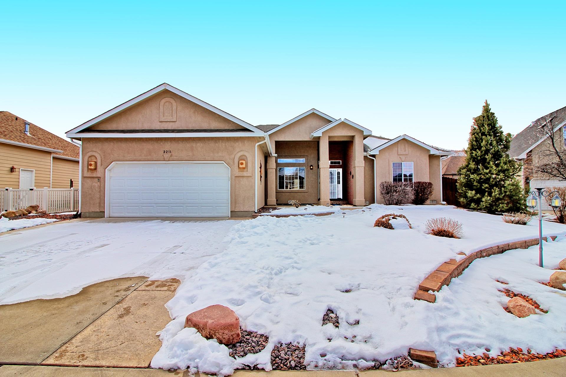 2211 Victorian Court Grand Junction, CO 81507 - Photo 14 of 42 a view of backyard of the house