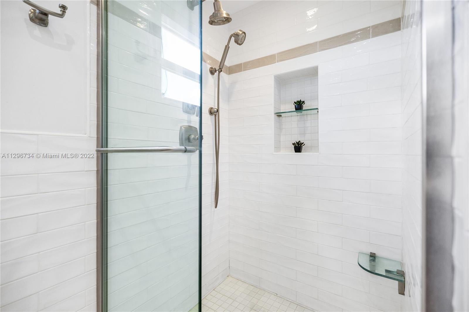 166 Harbor Drive, Unit 1A Key Biscayne, FL 33149 - Photo 37 of 86