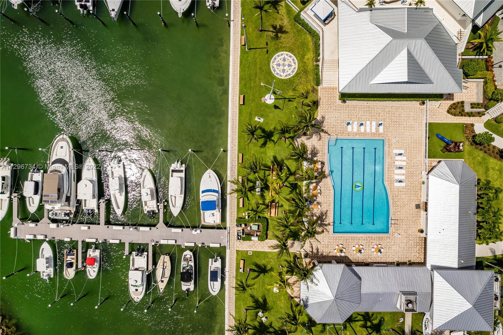 166 Harbor Drive, Unit 1A Key Biscayne, FL 33149 - Photo 86 of 86 an aerial view of multiple house