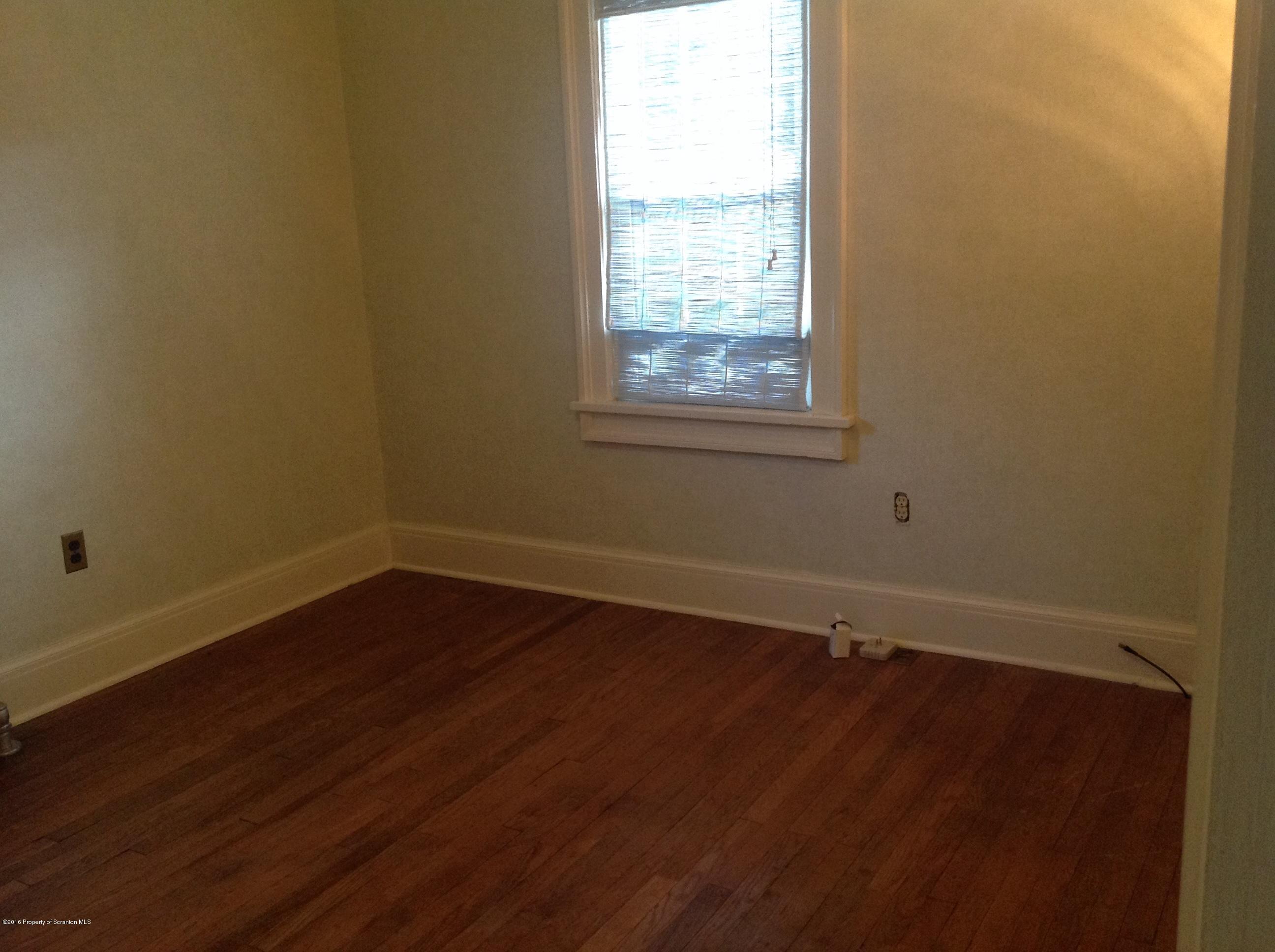 2569 Lithia Valley Road Factoryville, PA 18419 - Photo 11 of 27 Gallery Image 11