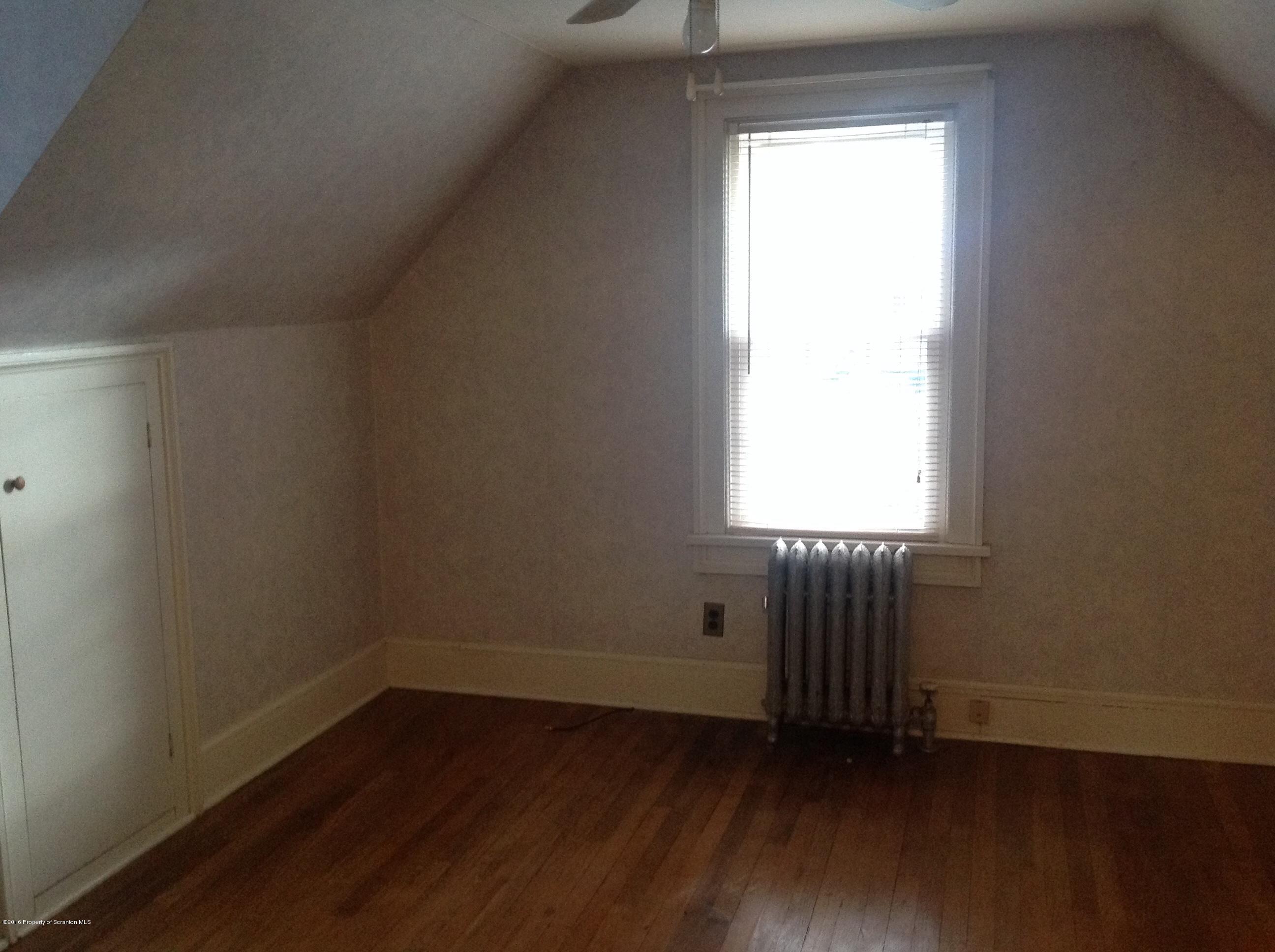 2569 Lithia Valley Road Factoryville, PA 18419 - Photo 19 of 27 Gallery Image 19