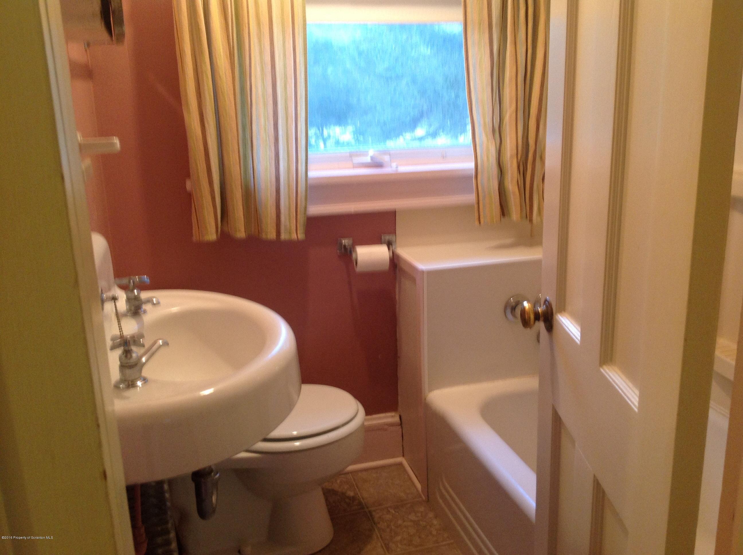 2569 Lithia Valley Road Factoryville, PA 18419 - Photo 21 of 27 Gallery Image 21