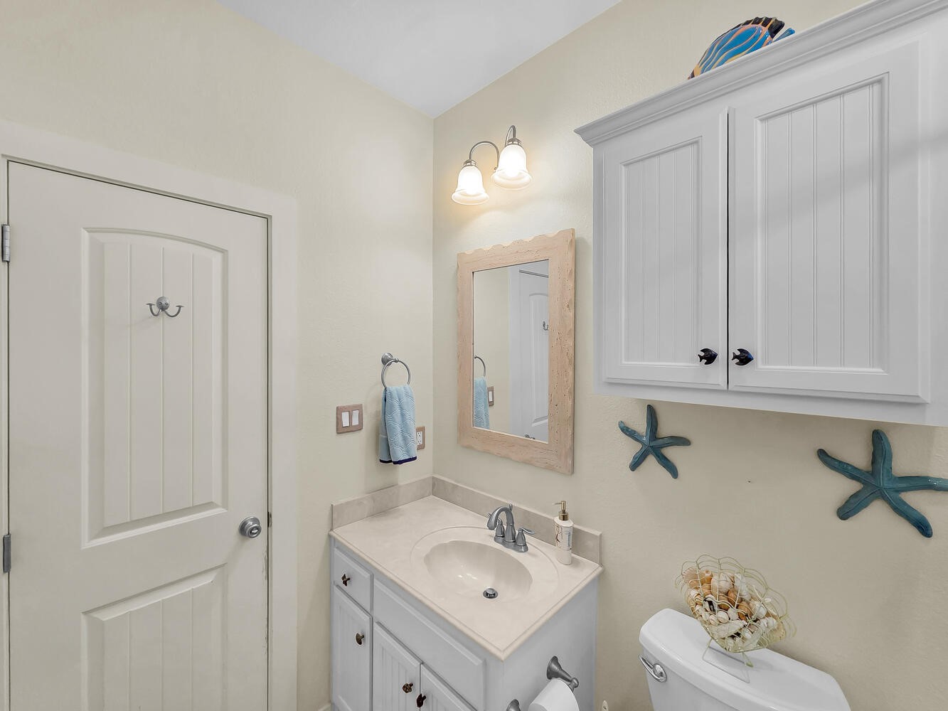 2577 Holiday Crystal Beach, TX 77650 - Photo 20 of 36