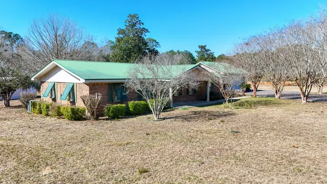 $275,000 | 23203 Highway 331, Laurel Hill, FL 32567