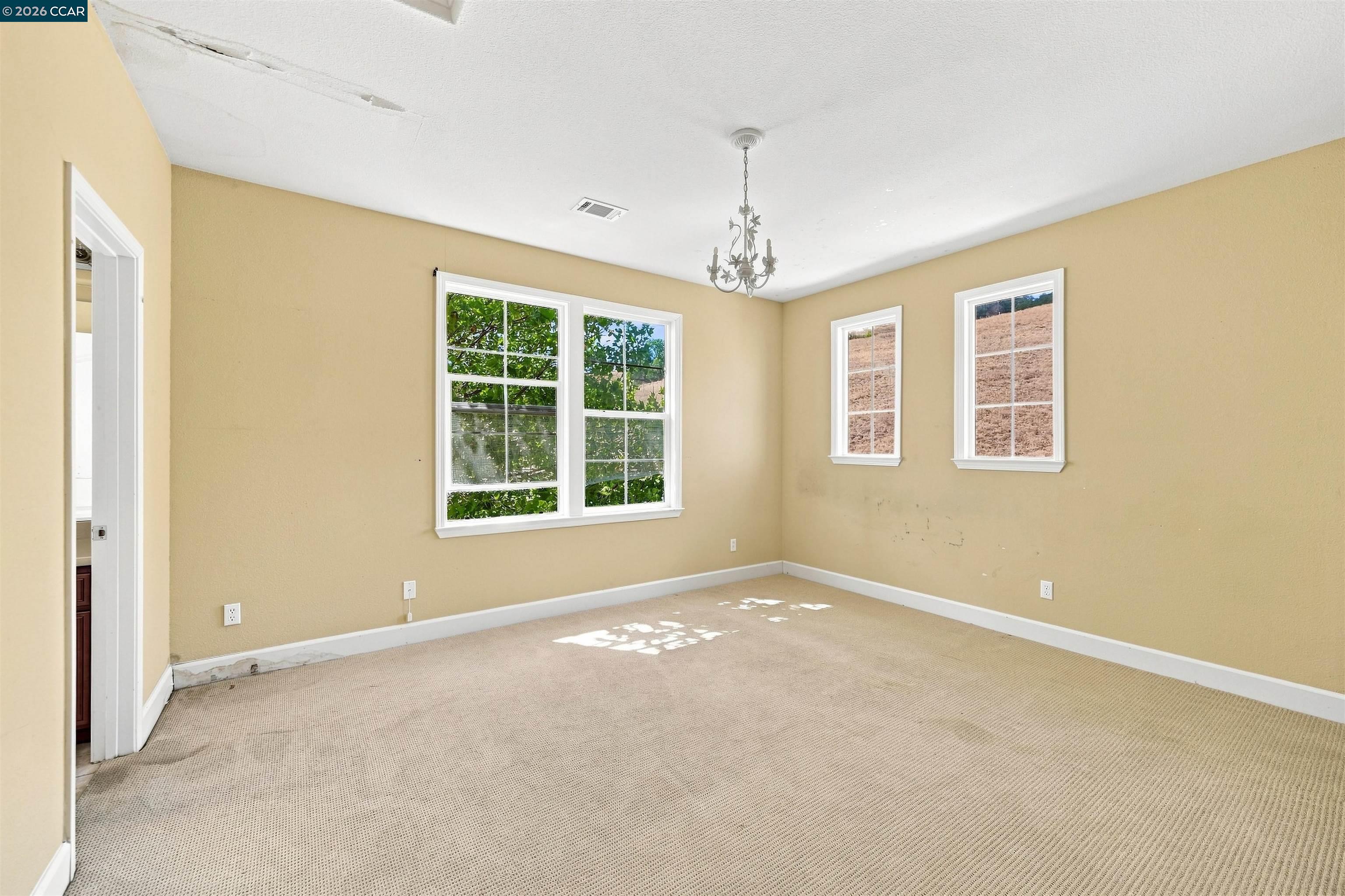 5193 Crystyl Ranch Drive Concord, CA 94521 - Photo 26 of 48 Gallery Image 26