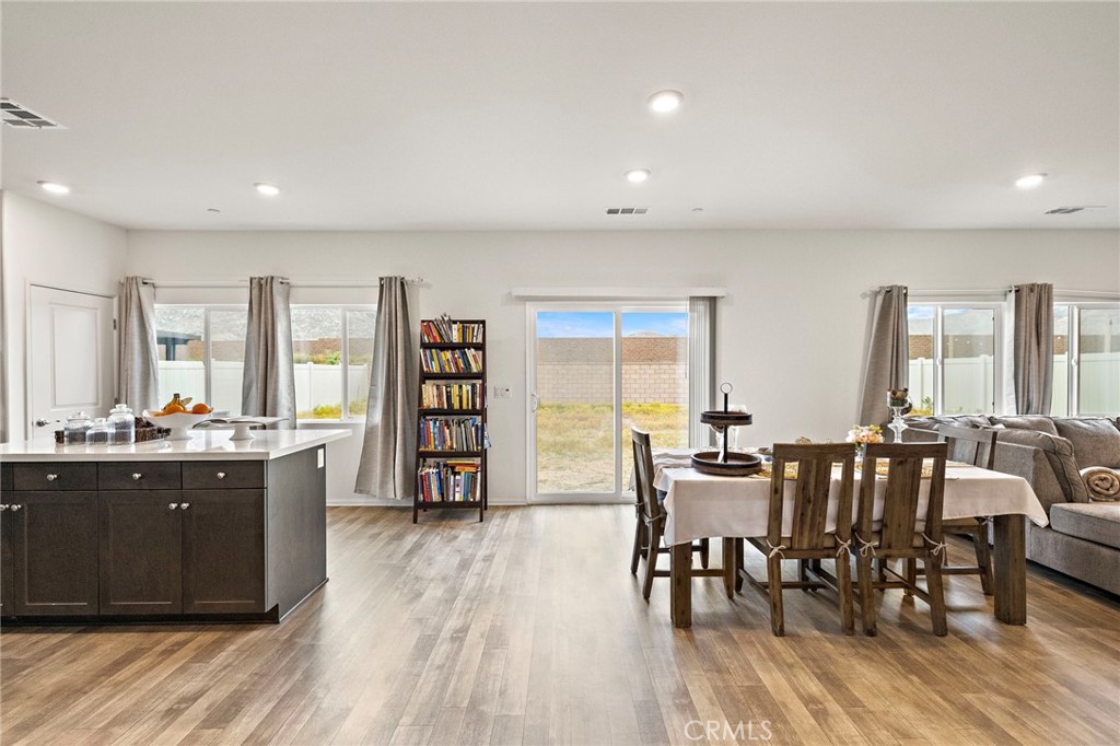31324 Scrub Jay Road Winchester, CA 92596 - Photo 10 of 41