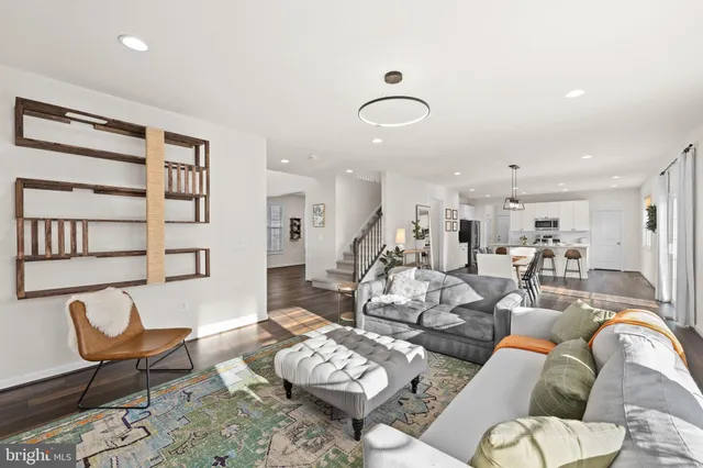 $849,900 | 102 Liberty Hall Drive, Fredericksburg, VA 22406