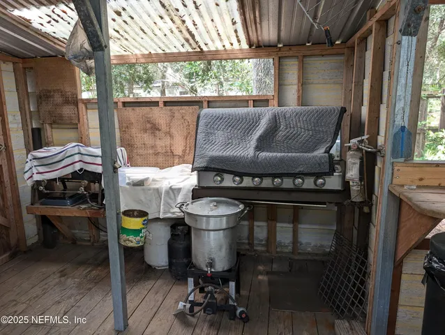 $185,000 | 215 Maltas Avenue, Interlachen, FL 32148