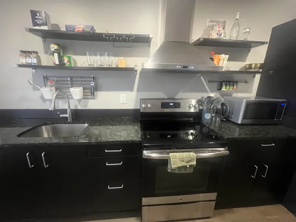 $399,999 | 67 Middle Street, Unit BB, Manchester, NH 03101