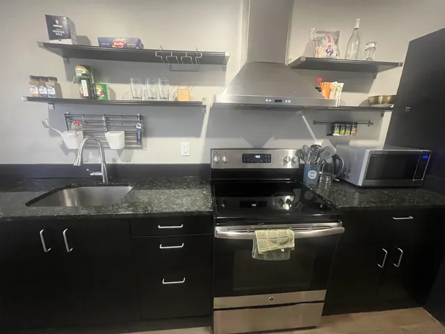 $399,999 | 67 Middle Street, Unit BB, Manchester, NH 03101