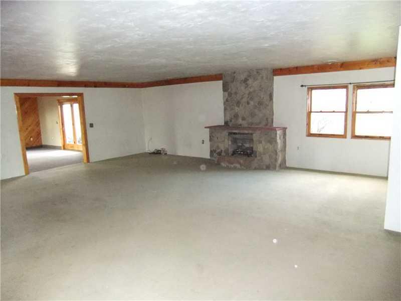 163 Hilliards Windy Plats Road Rural Valley, PA 16249 - Photo 4 of 25 Living Room.